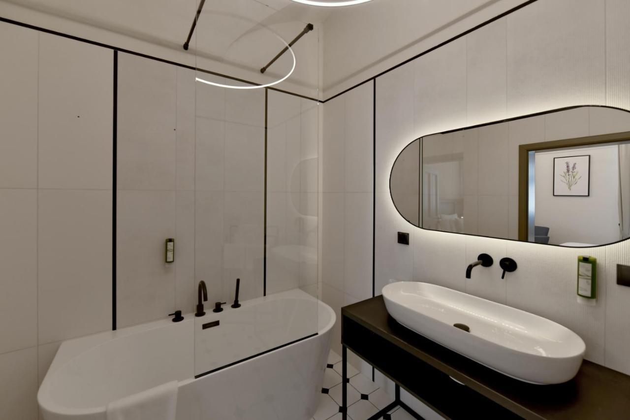 Herbal Hotel