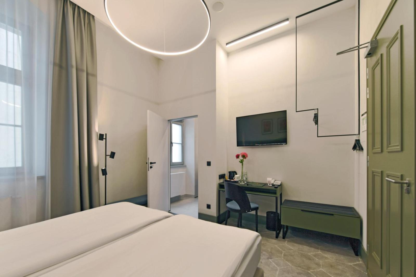Herbal Hotel