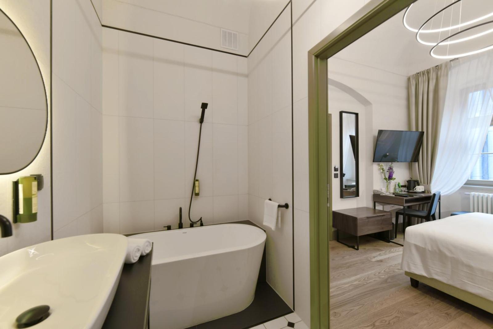 Hotel Herbal 3*